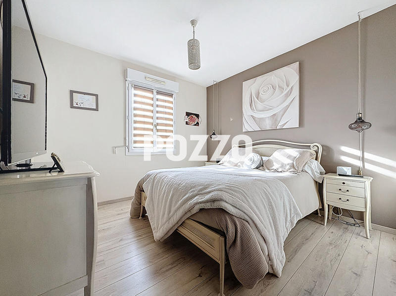 Maison - 230 m² - 7 pièces