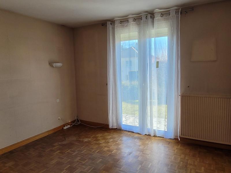 Maison - 99 m² - 5 pièces