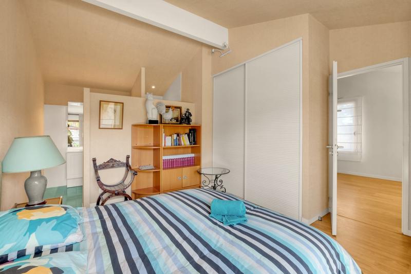 Maison contemporaine - 198 m² - 6 pièces