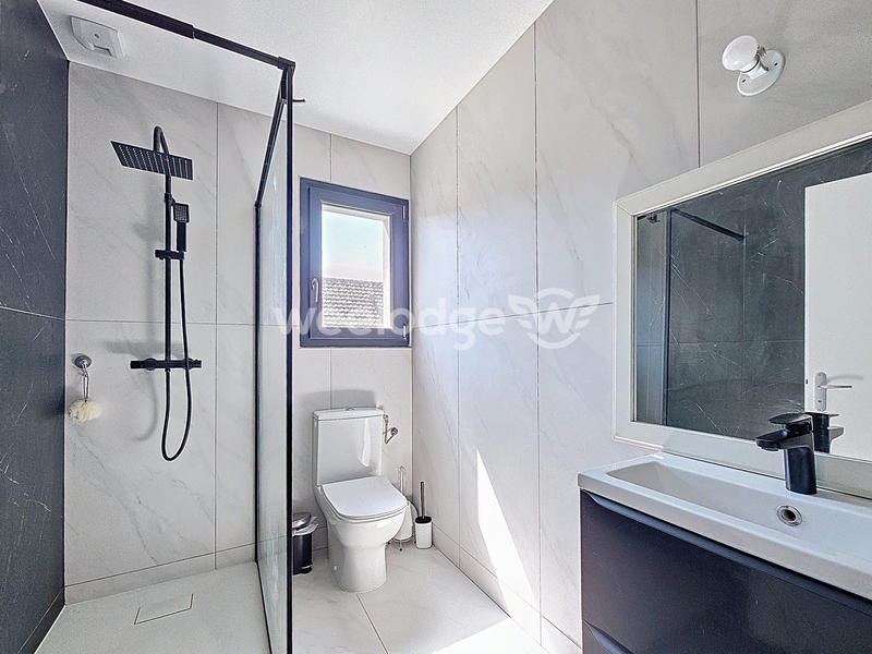 Maison - 117 m² - 7 pièces