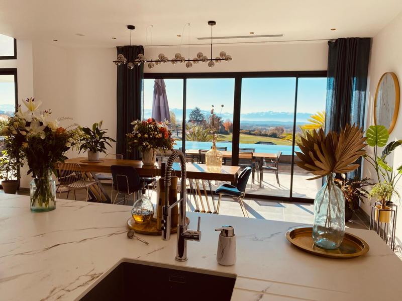 Maison - 363 m² - 9 pièces