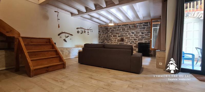 Maison en pierre - 221 m² - 9 pièces
