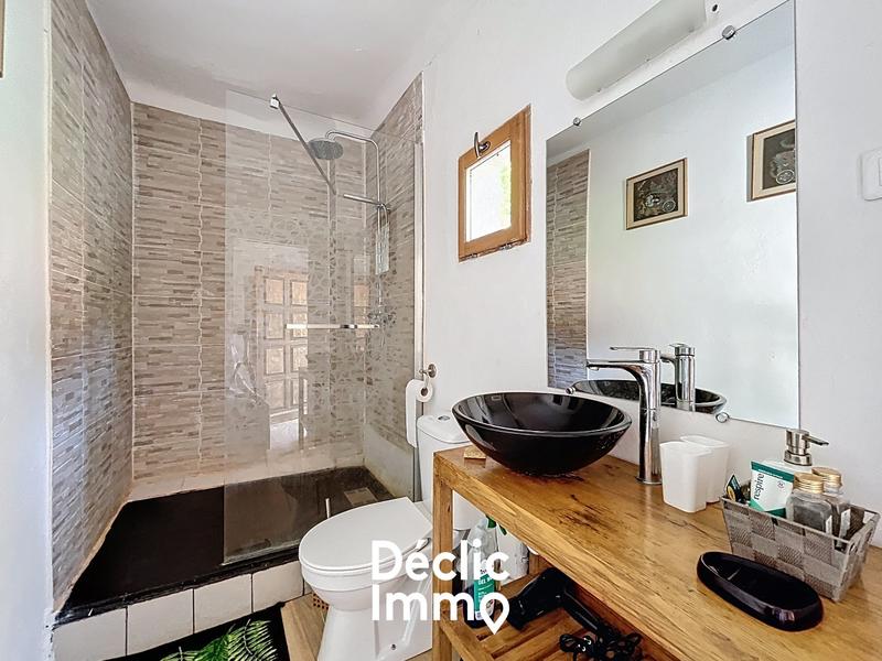 Maison - 440 m² - 16 pièces