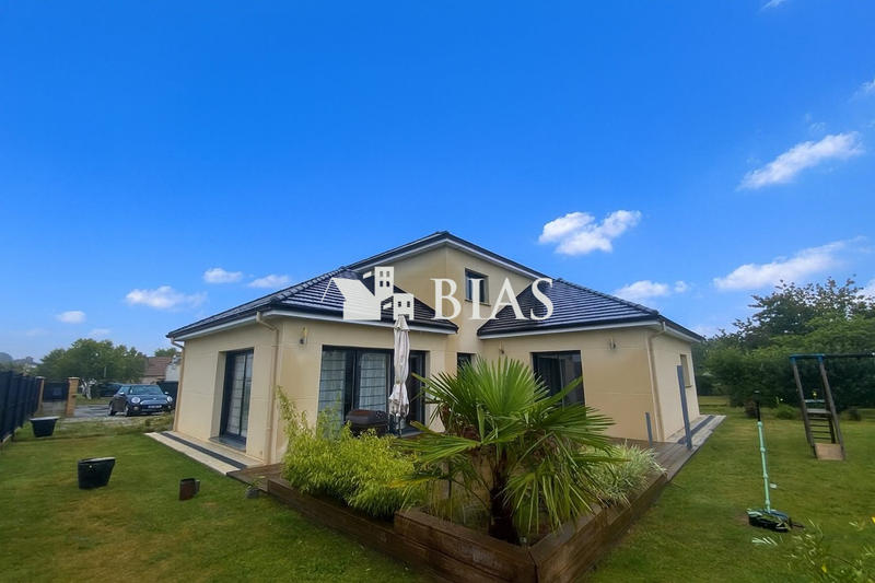 Maison - 163 m² - 7 pièces