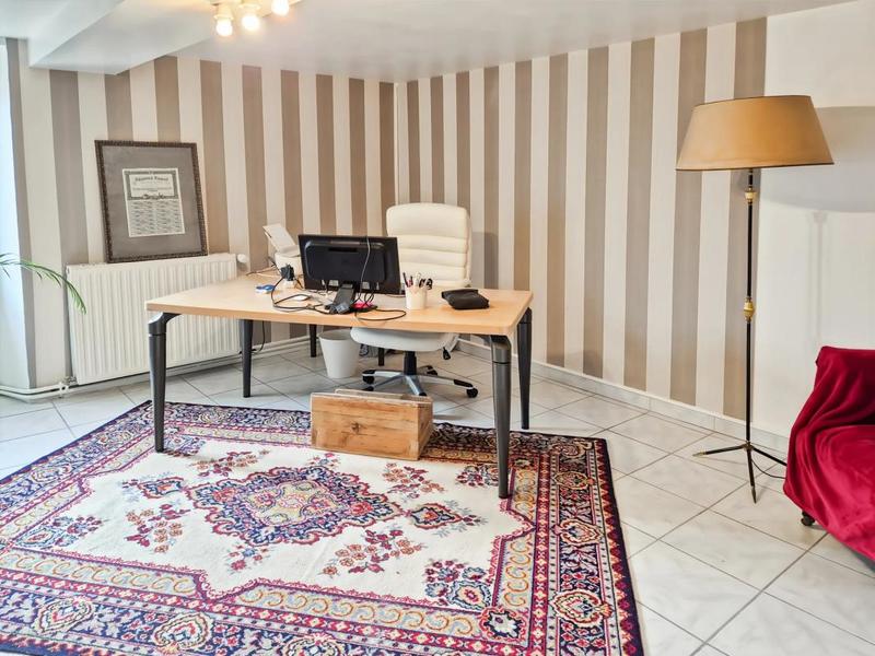 Demeure - 400 m² - 9 pièces