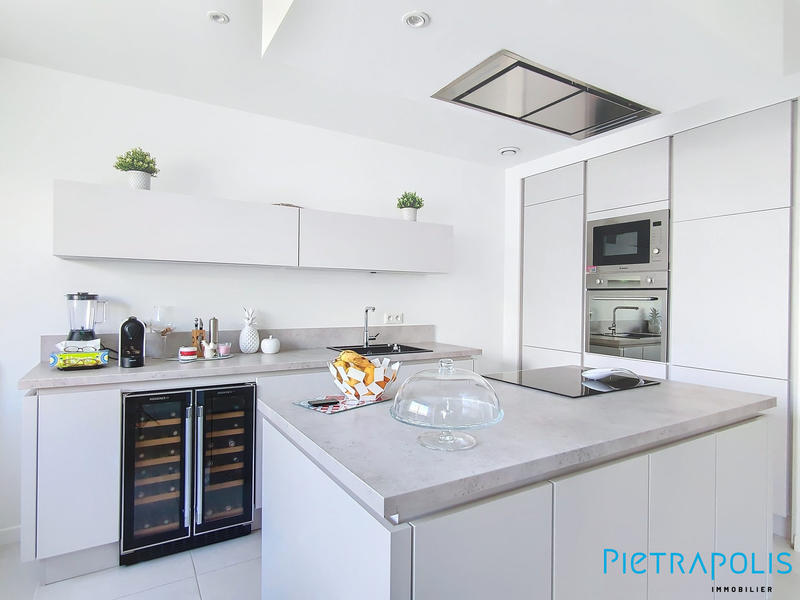 Appartement - 90 m² - 3 pièces