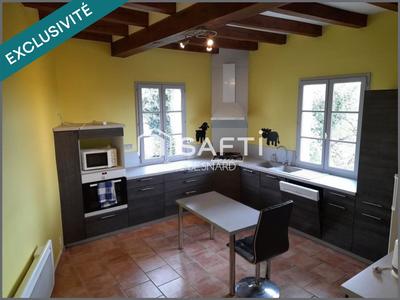 Maison - 90 m² - 5 pièces