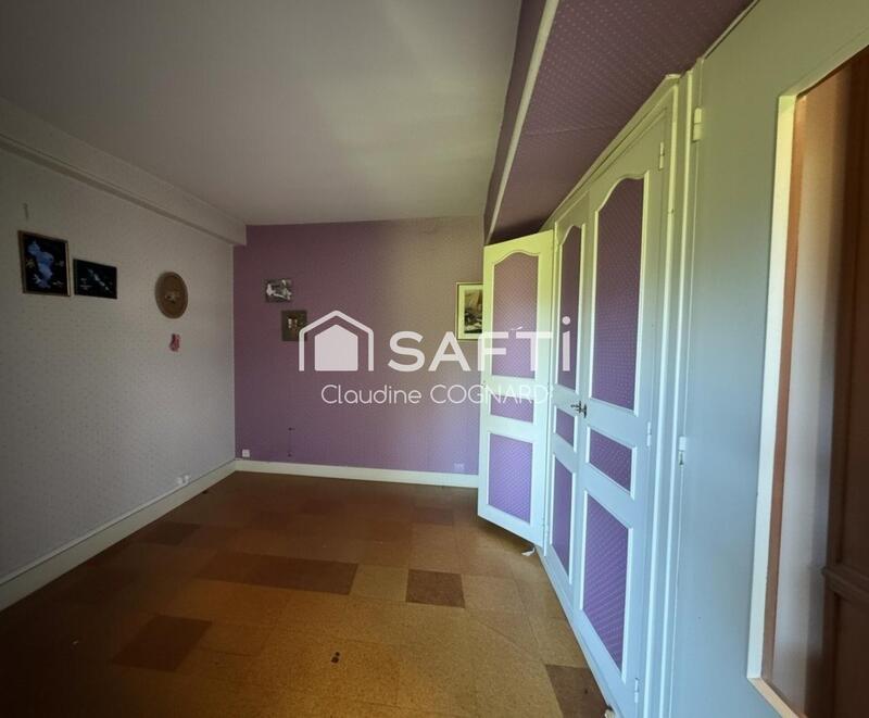 Maison - 268 m² - 11 pièces