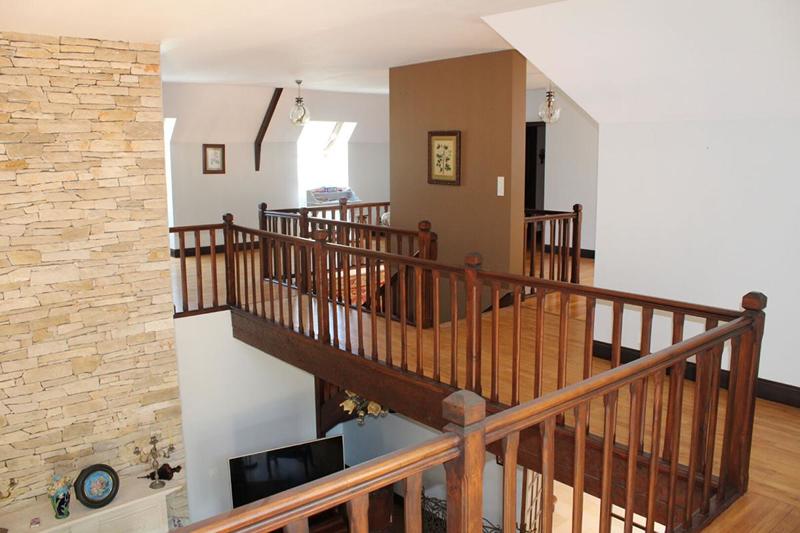 Maison - 300 m² - 8 pièces