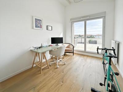 Appartement - 85 m² - 4 pièces