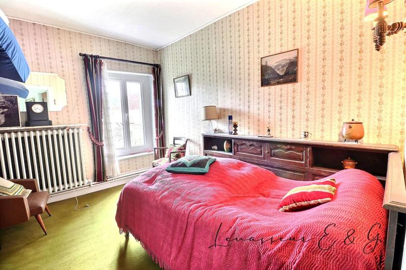 Maison - 185 m² - 7 pièces