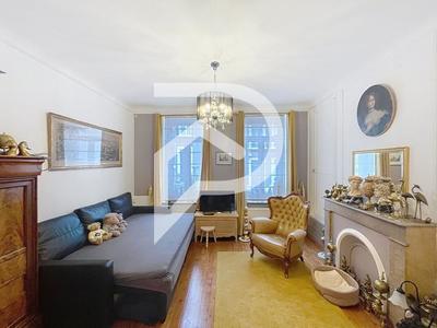 Immeuble - 154 m² - 6 pièces