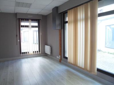 Local commercial - 68 m² - 4 pièces