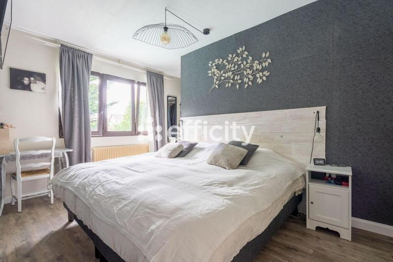 Maison - 165 m² - 5 pièces