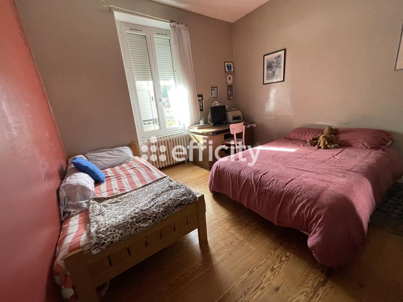 Maison - 184 m² - 6 pièces