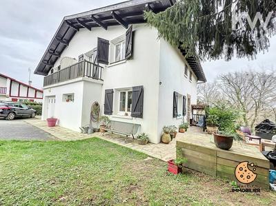 Maison - 107 m² - 4 pièces