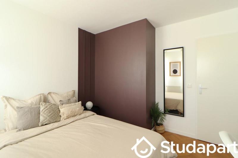 Chambre - 9 m² - 1 pièce