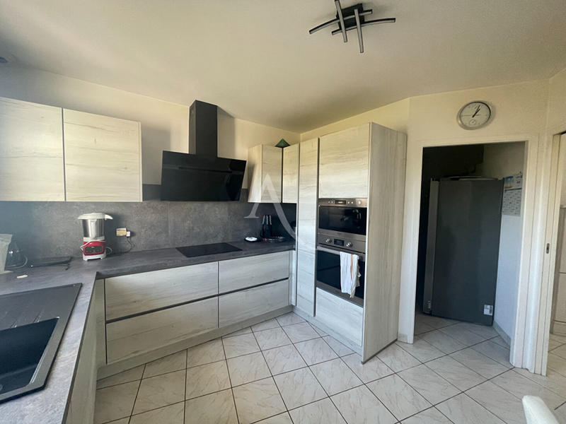 Maison - 108 m² - 5 pièces