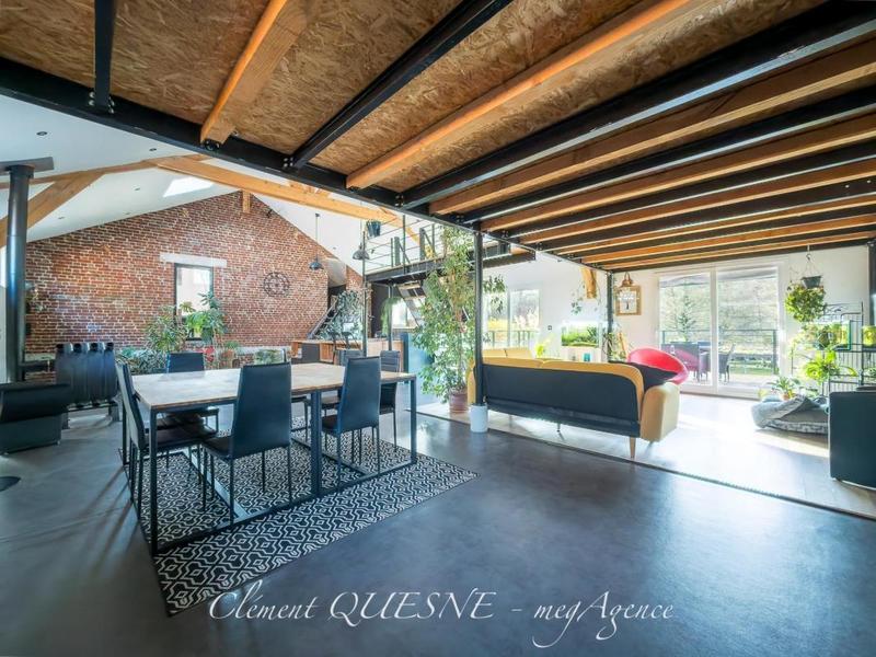 Maison - 225 m² - 7 pièces