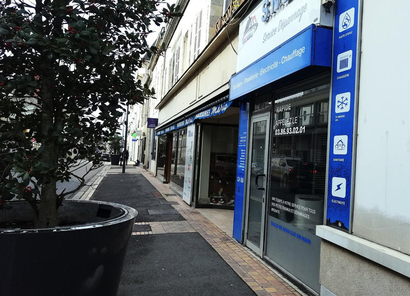 Local commercial - 256 m²
