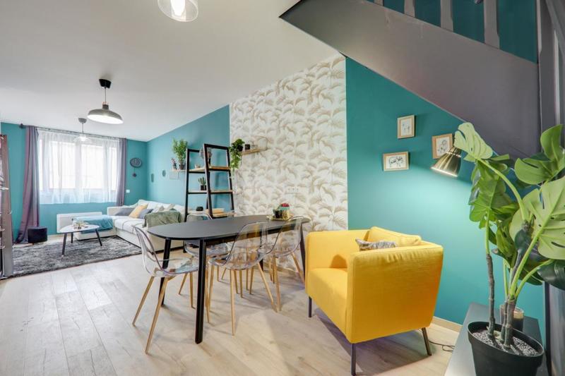 Appartement - 80 m² - 6 pièces