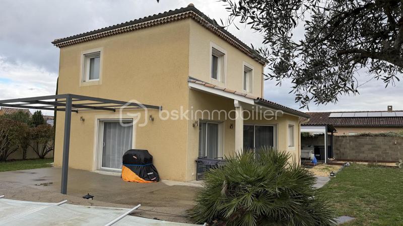 Maison - 102 m² - 5 pièces