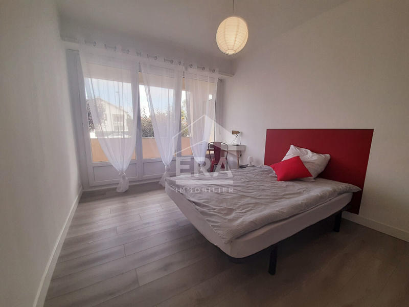 Appartement - 85 m² - 5 pièces