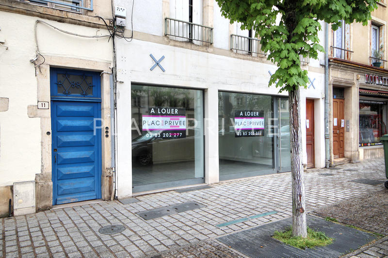 Local commercial - 54 m² - 1 pièce