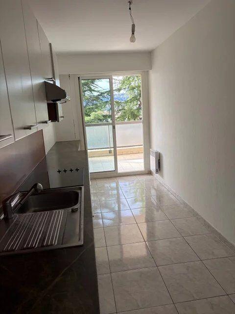 Appartement - 94 m² - 4 pièces