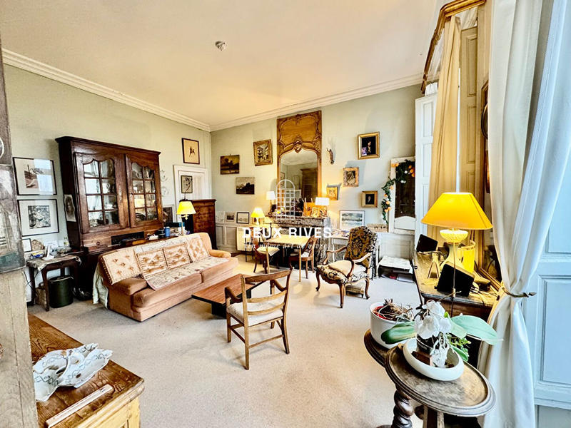 Appartement - 82 m² - 3 pièces