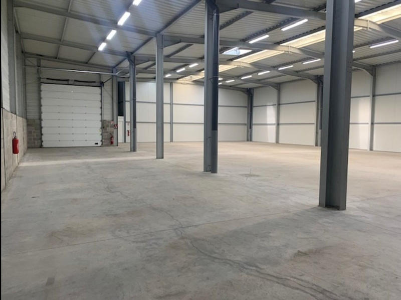 Local d'activité / Entrepôt - 660 m²