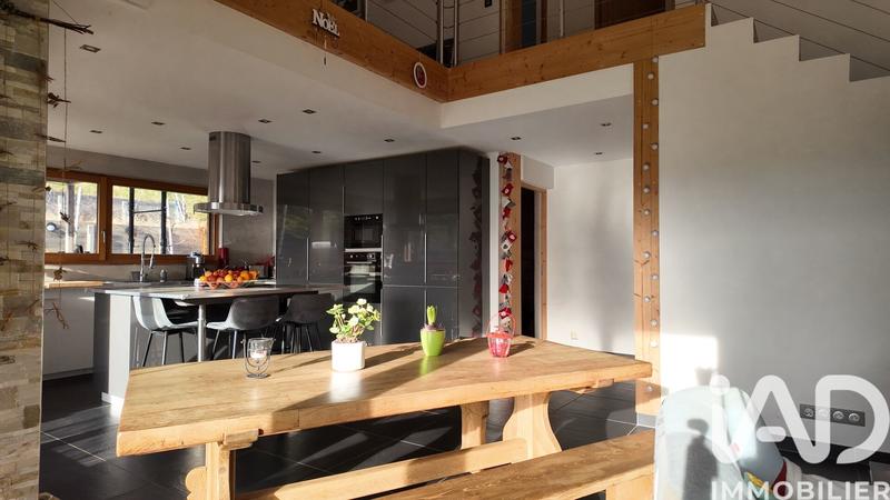 Maison - 123 m² - 4 pièces