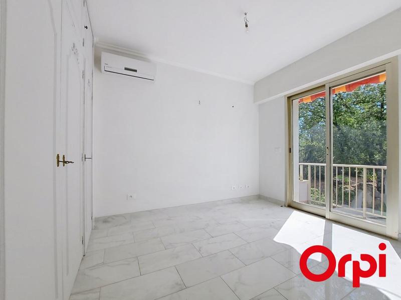 Propriété - 320 m² - 9 pièces