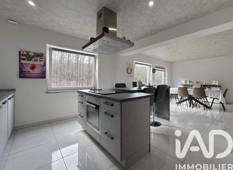 Appartement - 96 m² - 3 pièces