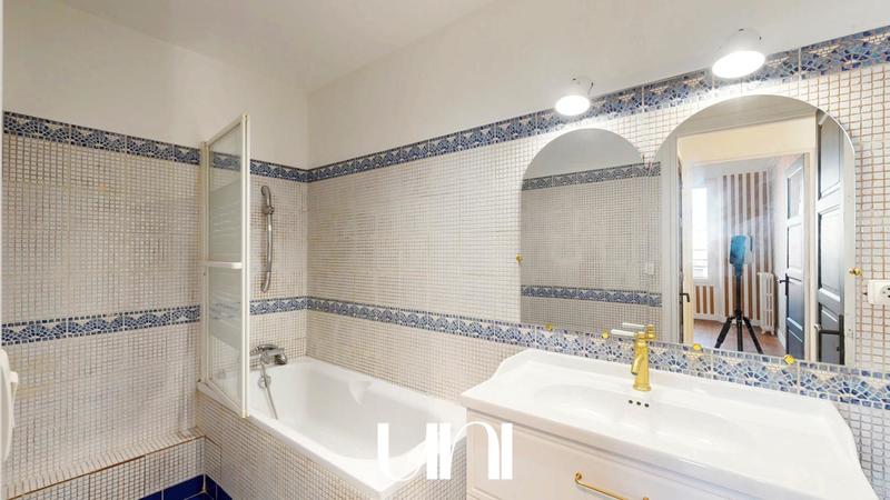 Appartement - 74 m² - 3 pièces