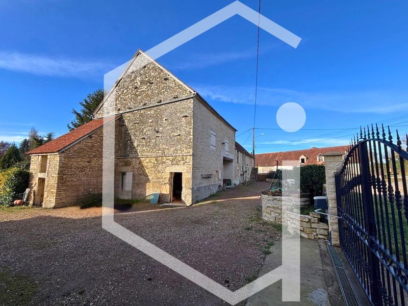 Maison - 180 m² - 3 pièces