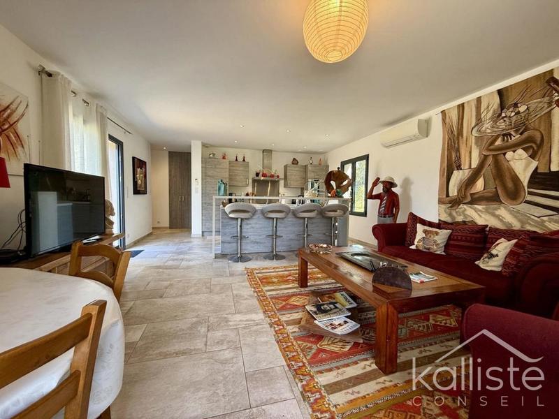 Maison - 194 m² - 7 pièces