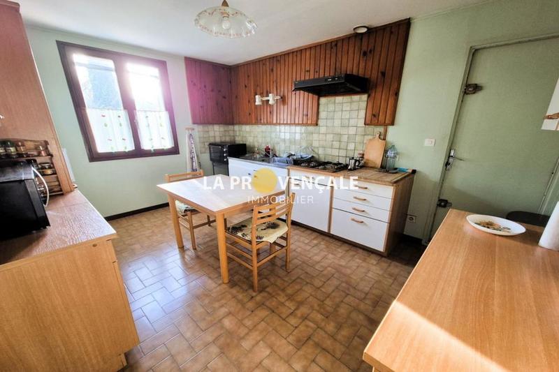 Maison traditionnelle - 75 m² - 3 pièces