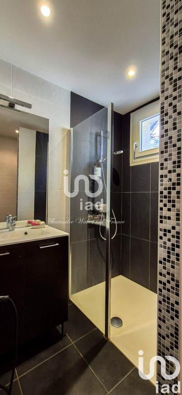 Maison - 94 m² - 5 pièces