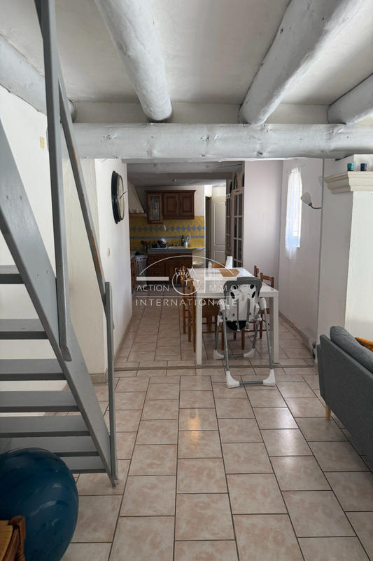 Maison - 252 m² - 8 pièces