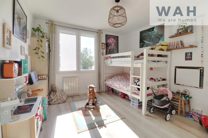 Appartement - 79 m² - 4 pièces