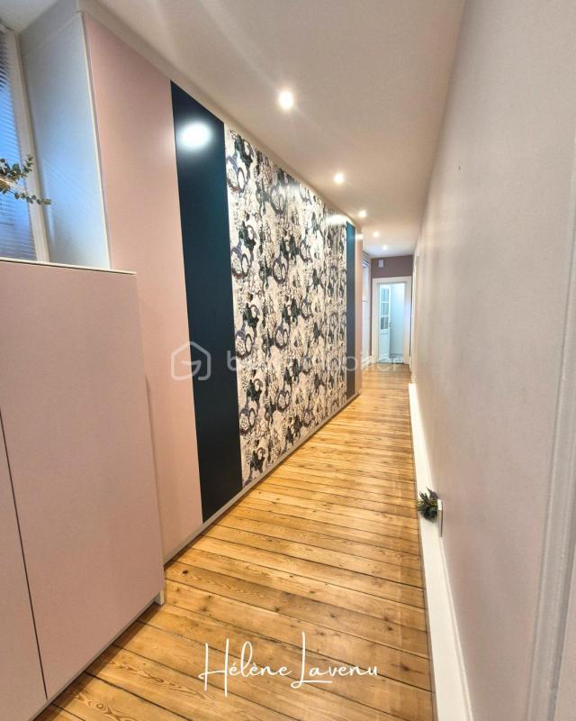 Appartement - 181 m² - 5 pièces