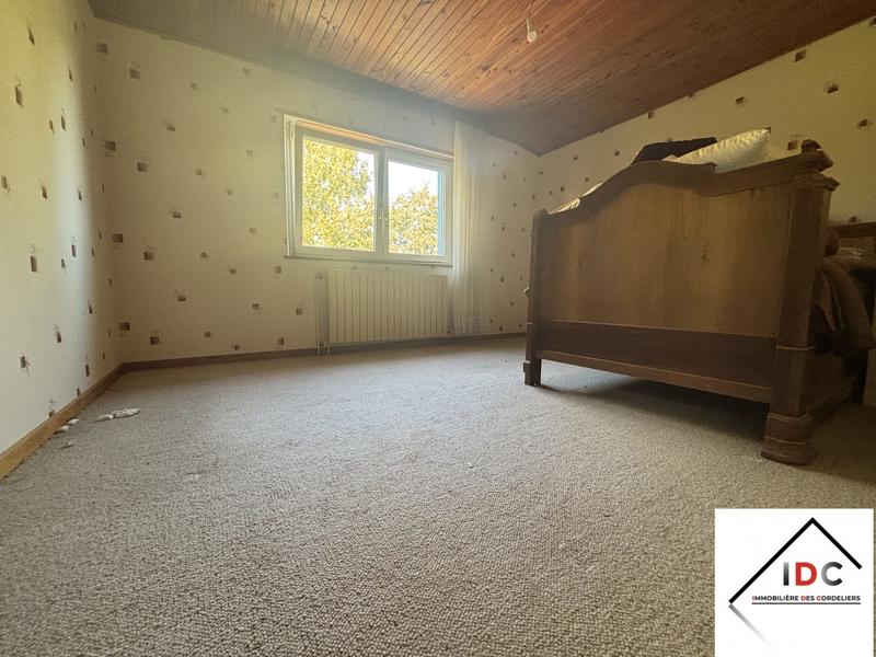 Maison - 193 m² - 7 pièces