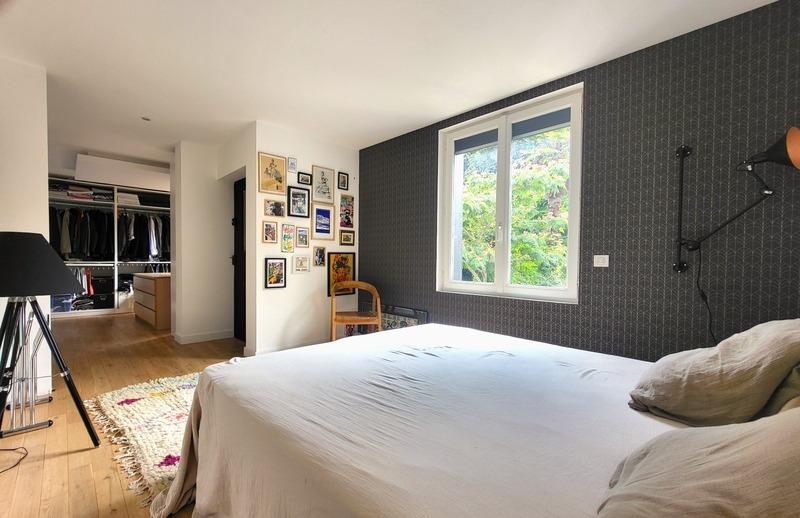 Maison - 203 m² - 7 pièces