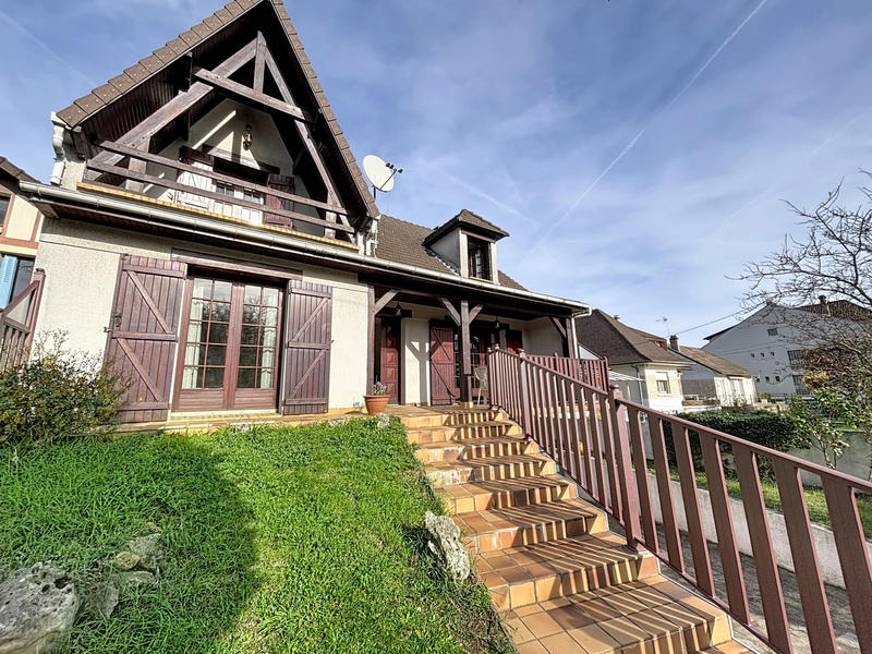 Maison - 178 m² - 6 pièces