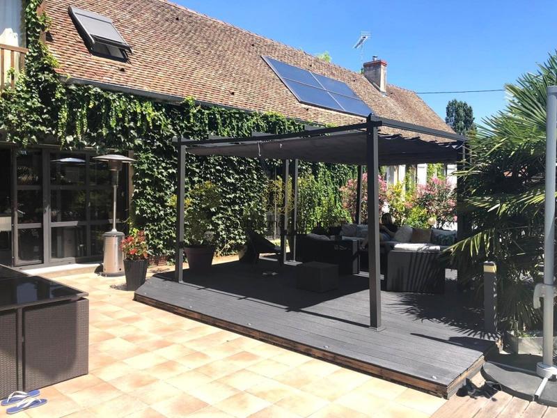 Propriété - 293 m² - 9 pièces