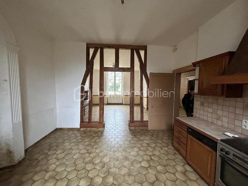 Demeure - 210 m² - 11 pièces