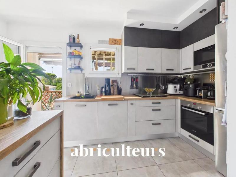 Maison - 192 m² - 7 pièces