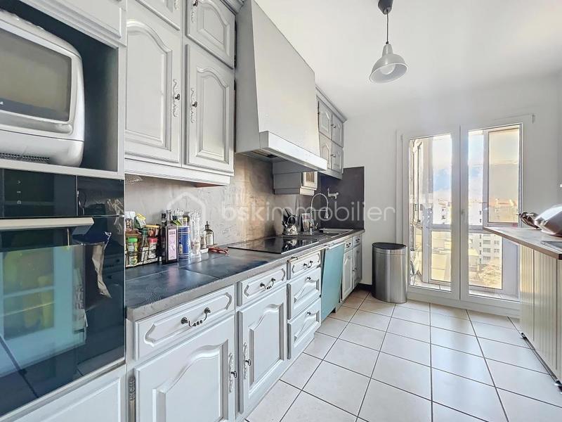 Appartement - 110 m² - 5 pièces