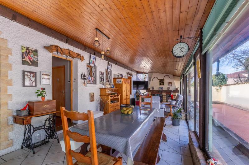 Maison - 188 m² - 8 pièces